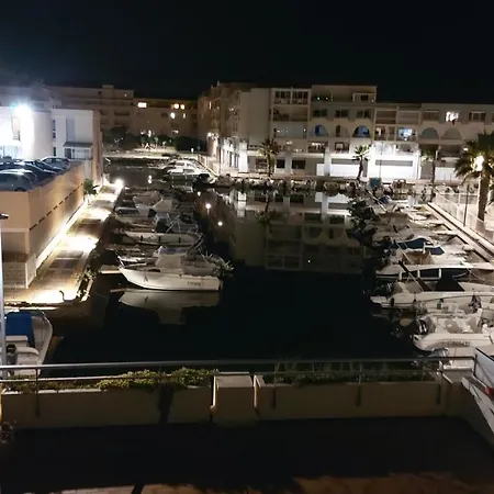 Quartier Plages Vue Marina 公寓 *